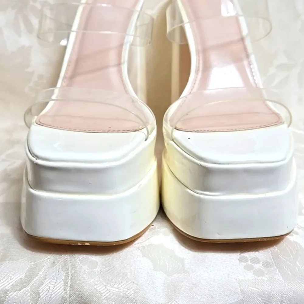 FOREVER 21 Women's White Platform And Clear Heels